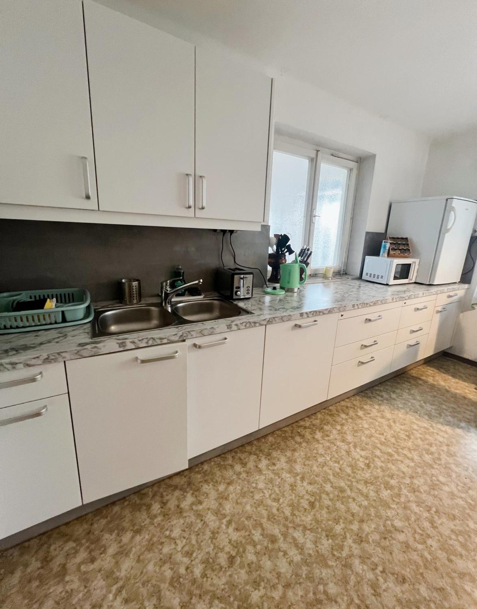 Gemuetlicher Raum, Gampern Kamer foto